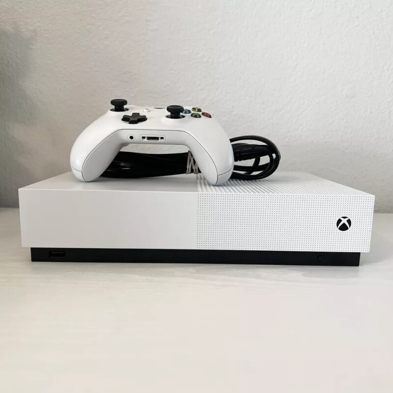 Pre-Owned Xbox One S 500GB + 1 Controller